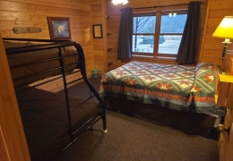 Queen bedroom with twin over full bunk