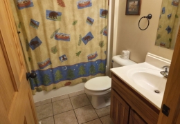 Bathroom (1 of 3 bathrooms)