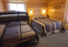 Queen bedroom with twin over full bunk