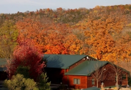 Whitetail Cabin - Come see the fall colors