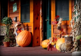 Fall pumpkins and shopping at Cedar Hallow Boutique