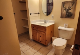 Bathroom (1 of 3 bathrooms)