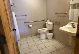 Full bathroom (ADA approved)